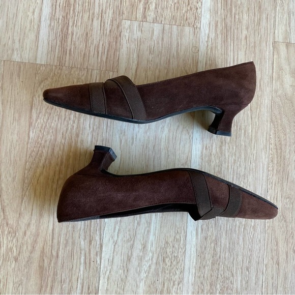 Stuart Weitzman Women's Brown Suede Pumps Size 5 - Picture 3 of 7